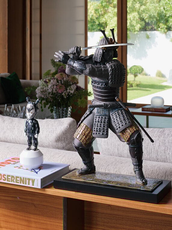 Subcategory Component - Sculptures & Figurines - Image