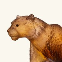 دوم منحوتة جيبور بانتير باللون البني