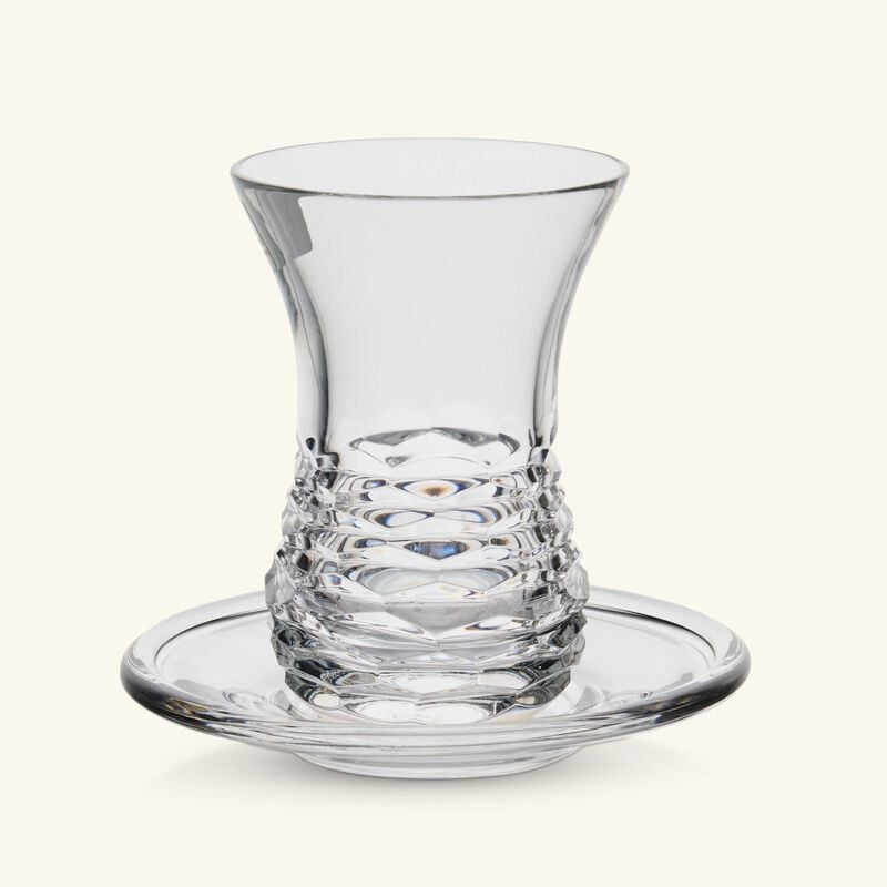 ماريو تشيوني فنجان الشاي سينسوريال أرمودو مع صحنه شفاف