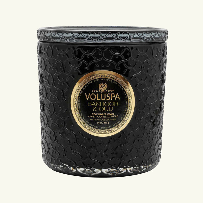 voluspa bahkoor oud candle
