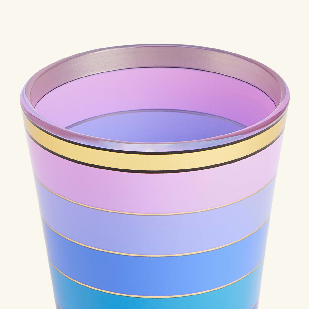 طقم سكالا المؤلف من 4 كؤوس للشرب باللون الأزرق جوناثان أدلر طقم سكالا المؤلف من 4 كؤوس للشرب باللون الأزرق