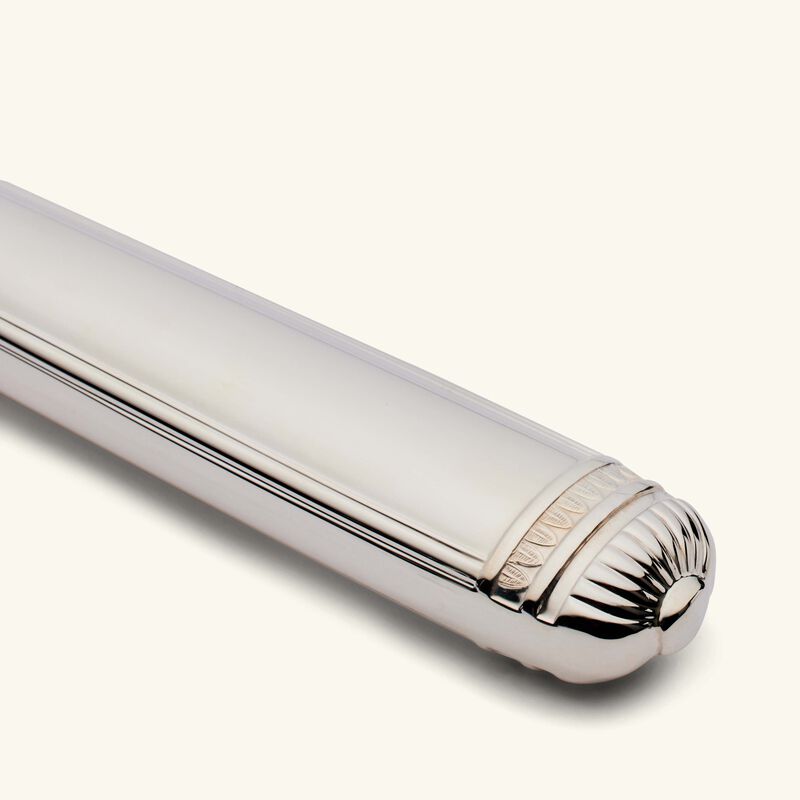 سكين تقطيع اللحم مالميزون باللون الفضي كريستوفل سكين تقطيع اللحم مالميزون باللون الفضي