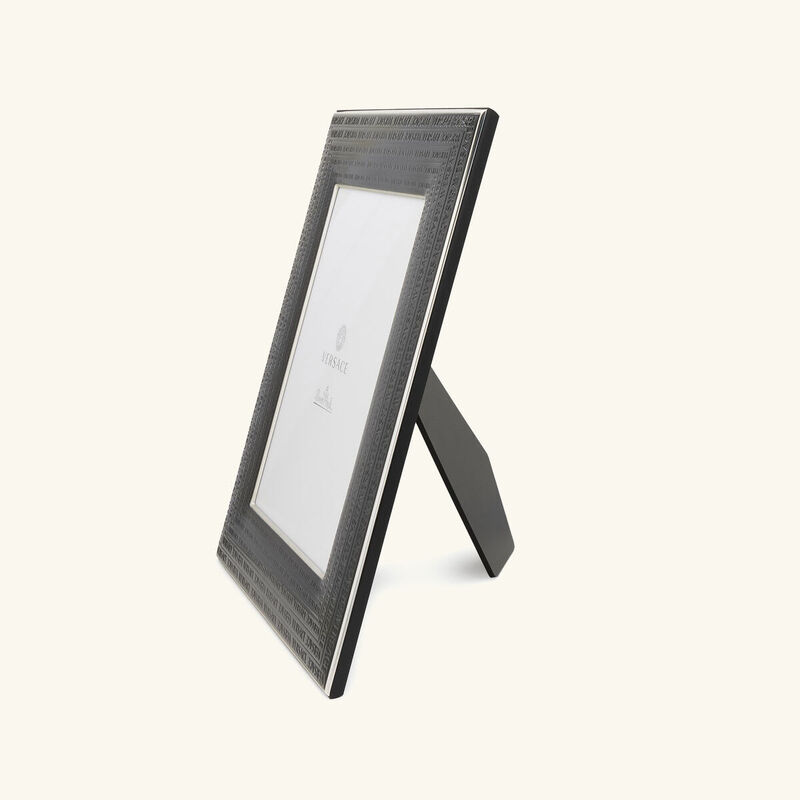 إطار فيرساتشي للصور بقياس 20×25 سم إطار فيرساتشي للصور بقياس 20 25 سم