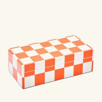 صندوق مزين بنقش رقعة الشطرنج برتقالي جوناثان أدلر صندوق مزين بنقش رقعة الشطرنج برتقالي