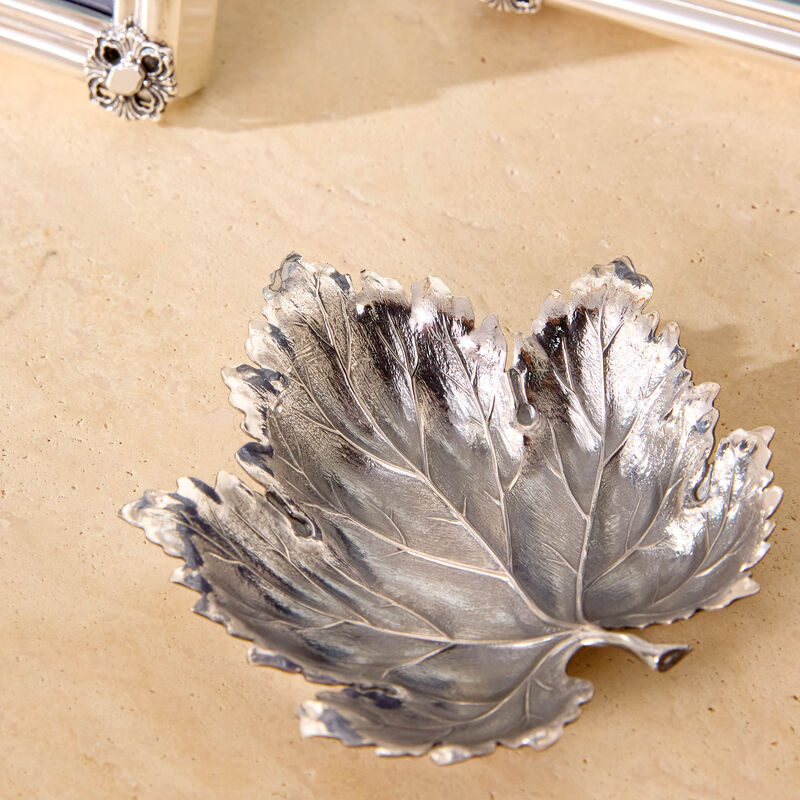 Vine Leaf Bowl Medium Silver buccellati vine leaf bowl medium silver