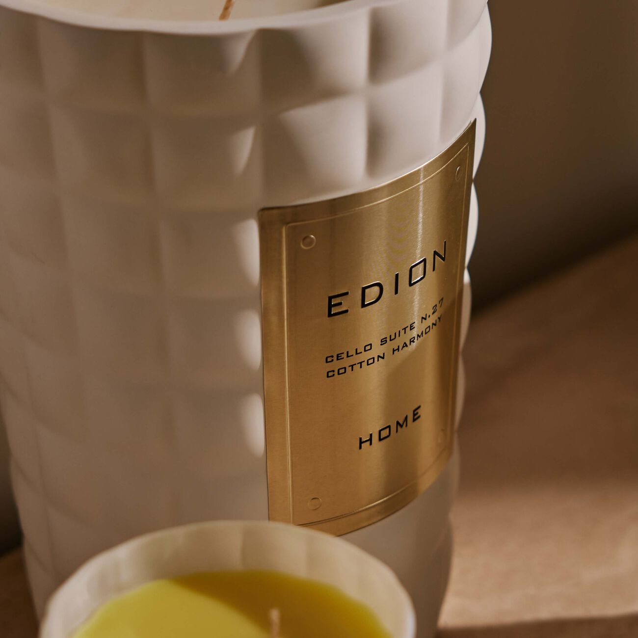 إديون الشمعة العطرية تشيلو سويت نمبر 27 كوتن هارموني بيانكا   2 5 كغ