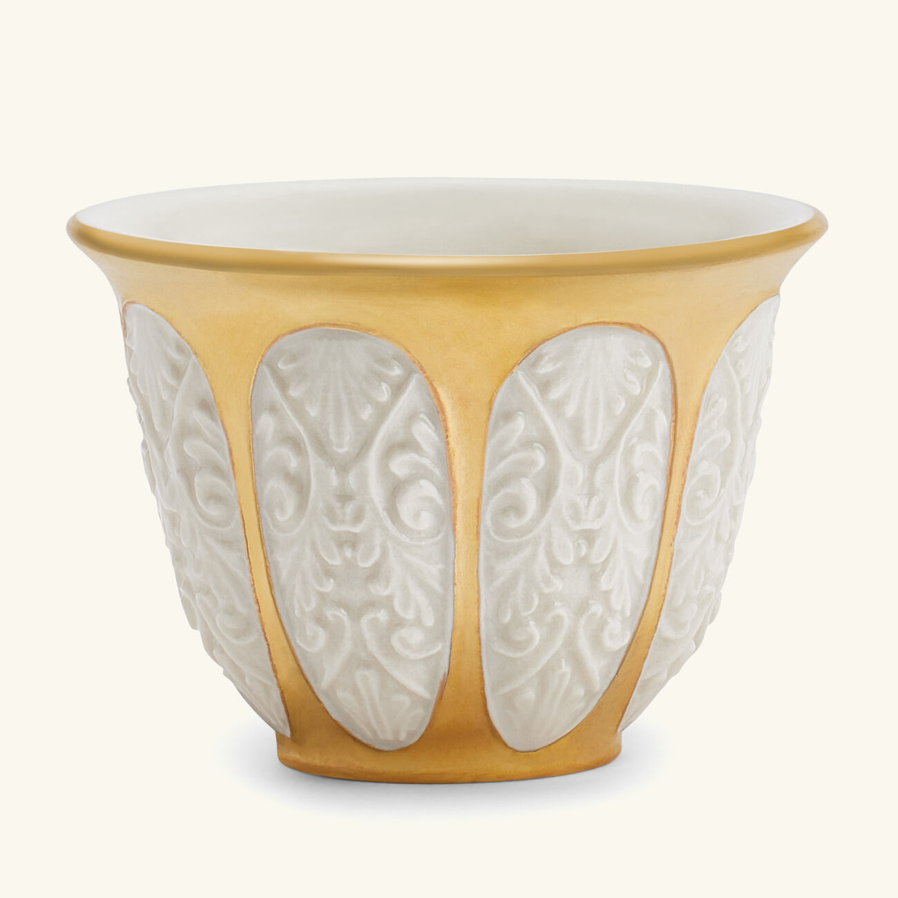 فيلاري فنجان القهوة العربية آمور ذهبي