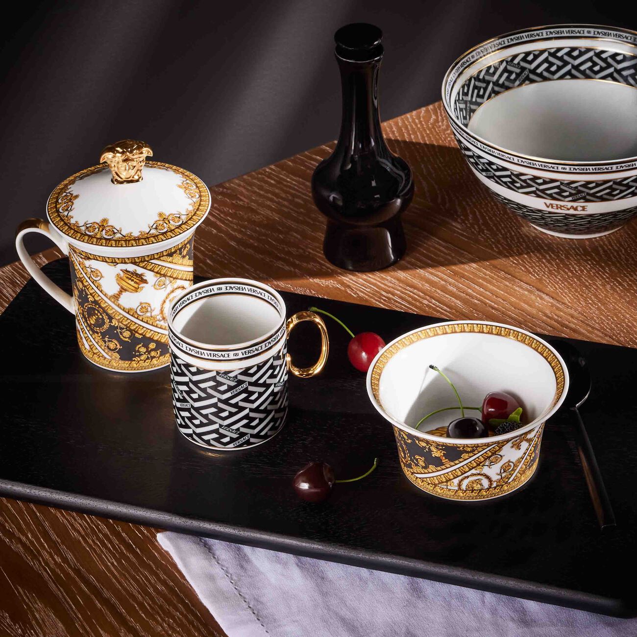 versace i love baroque dessert bowl black 11cm