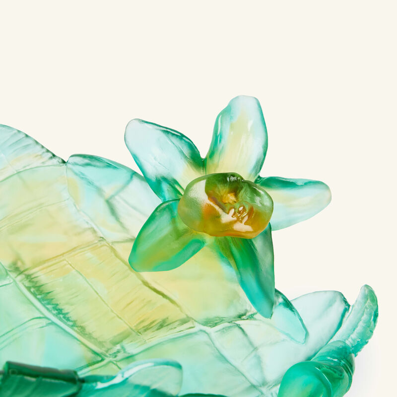 دوم قطعة ديكور مركزية تريساج خضراء