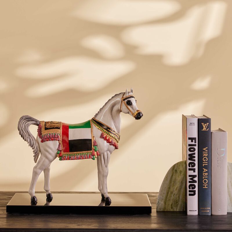 villari al rammah uae flag arabic horse sculpture white
