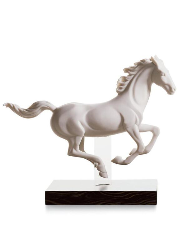 Gallop I Figurine, large
