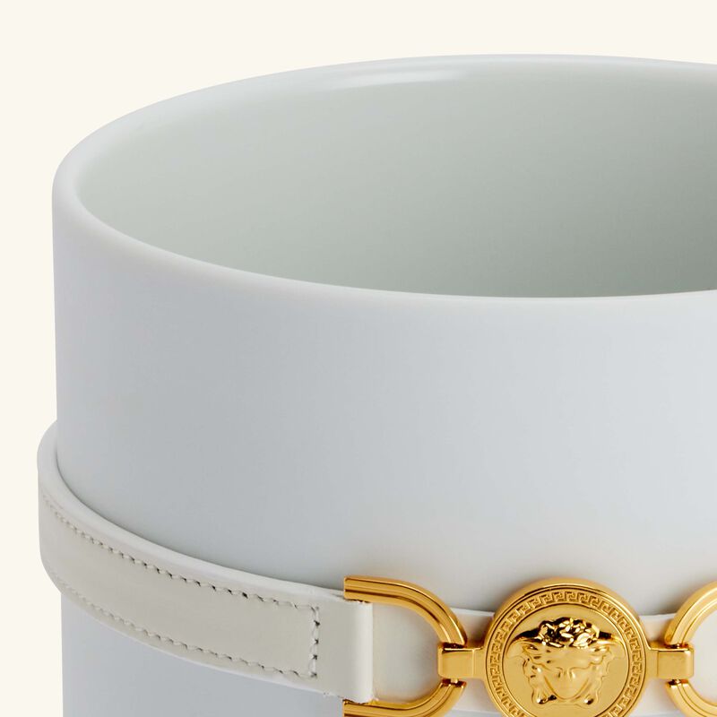 مزهرية ميدوزا 95 مستديرة صغيرة باللون الأبيض فيرساتشي مزهرية ميدوزا 95 مستديرة صغيرة باللون الأبيض