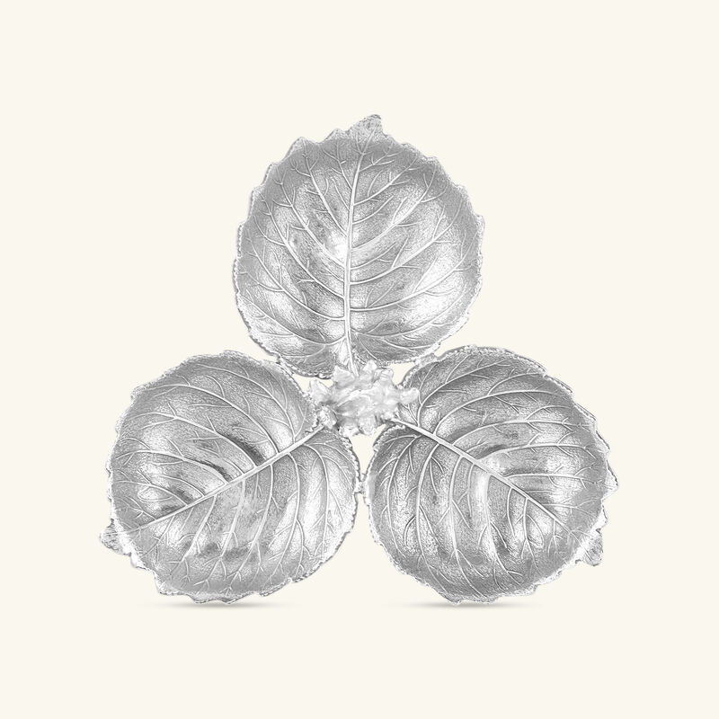 قطعة ديكور على شكل ثلاث أوراق بندق بحجم صغير جدًا بوتشيلاتي قطعة ديكور على شكل ثلاث أوراق بندق بحجم صغير جدًا