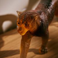 دوم منحوتة جيبور بانتير باللون البني