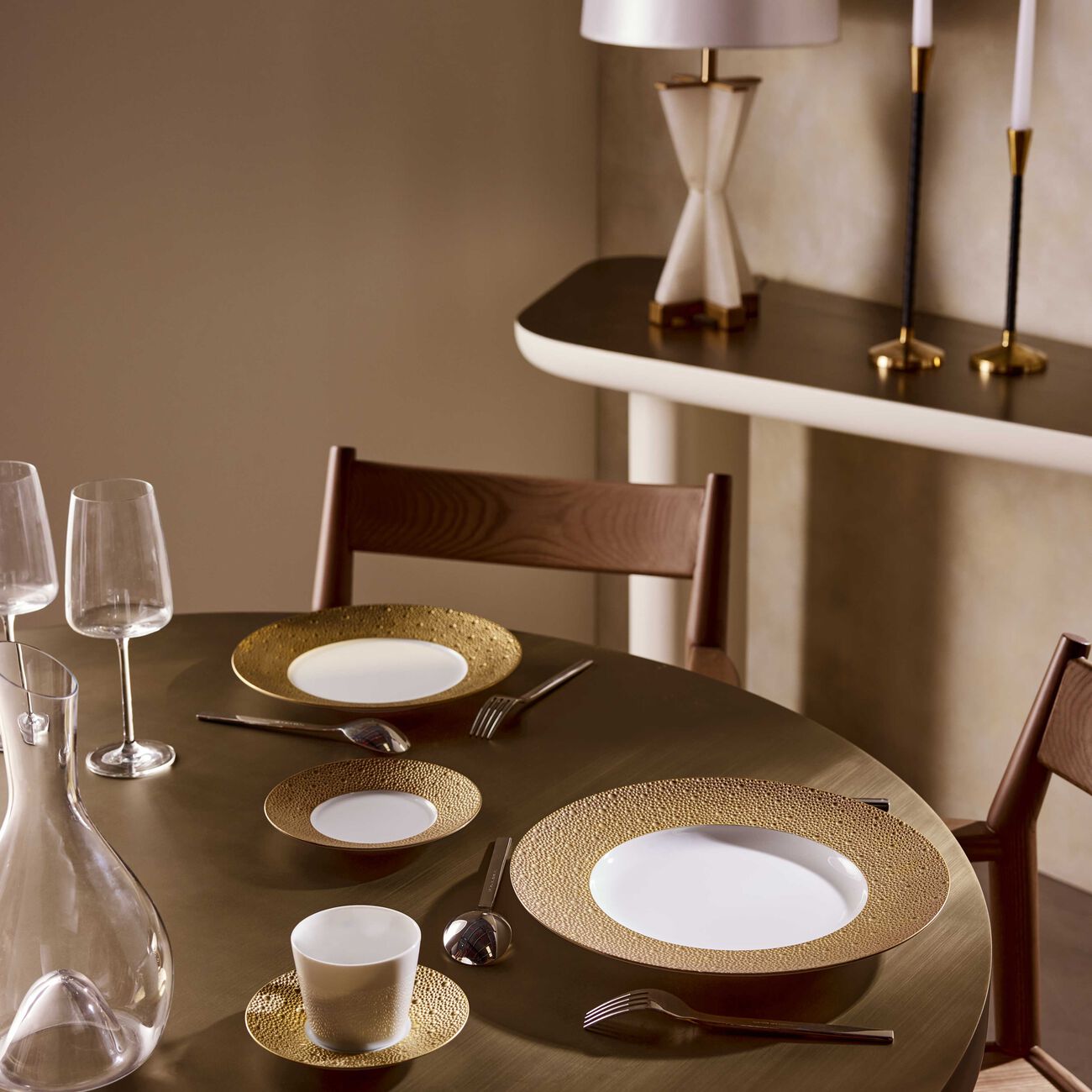 Ecume Charger Plate Round Gold 31cm bernardaud ecume charger plate round gold 31cm