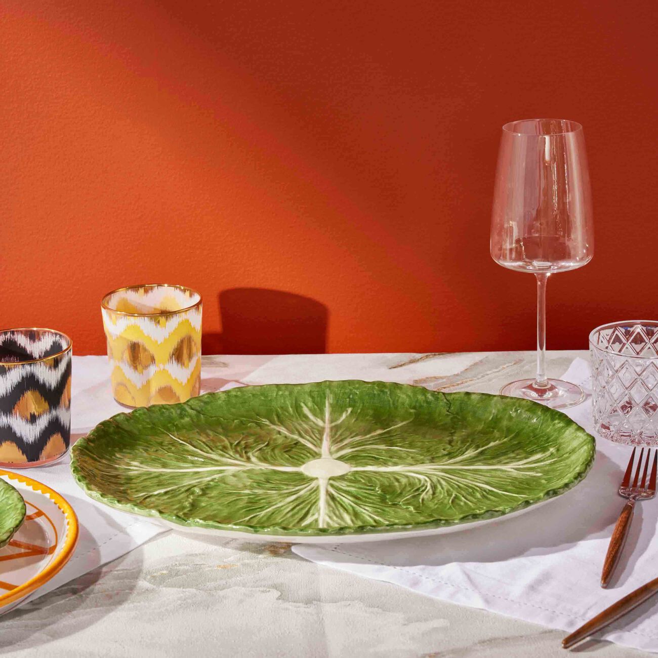 لي أوتومان طبق الضيافة راديكيو بيضاوي أخضر 40 سم