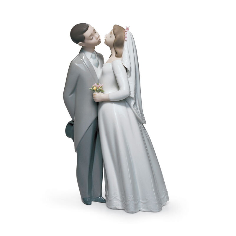 A Kiss To Remember Couple Figurine, large