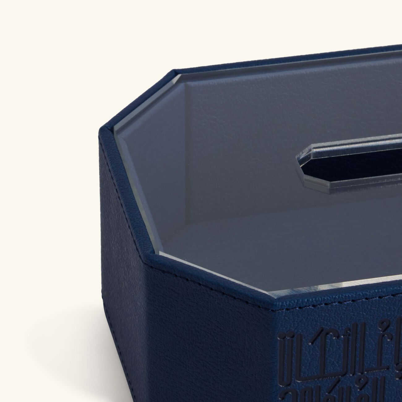 دملاج علبة المناديل حياة باللون الأزرق