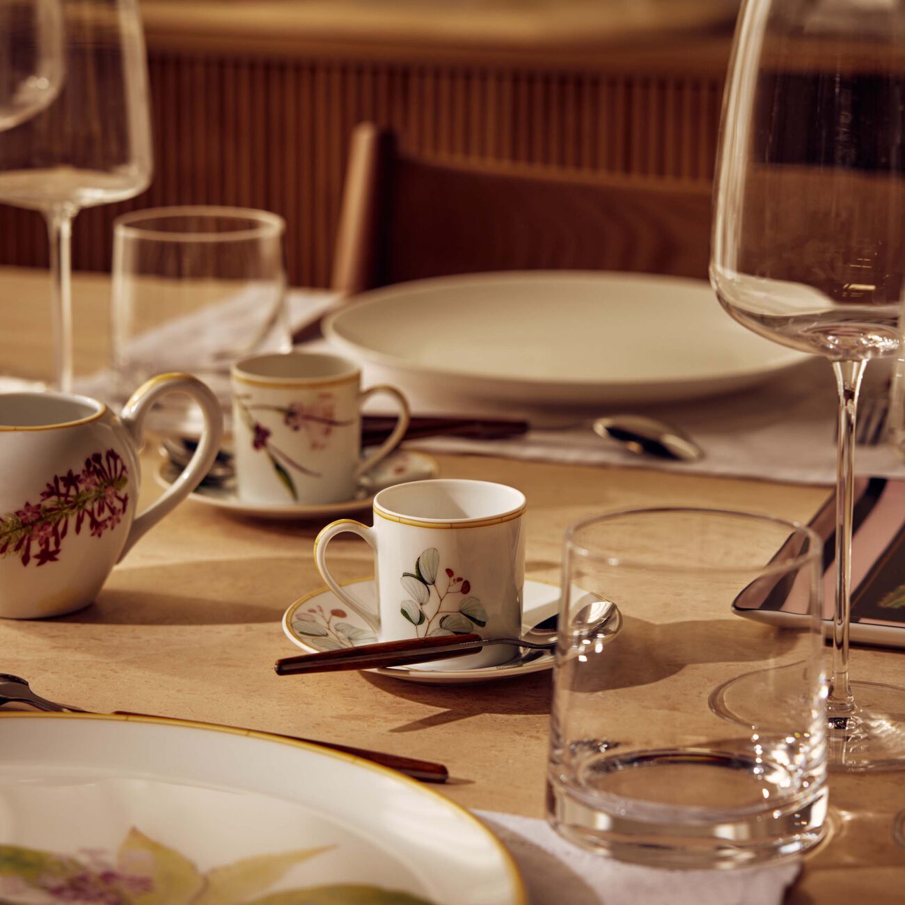 bernardaud jardin indien coffee cup   saucer white set of 4