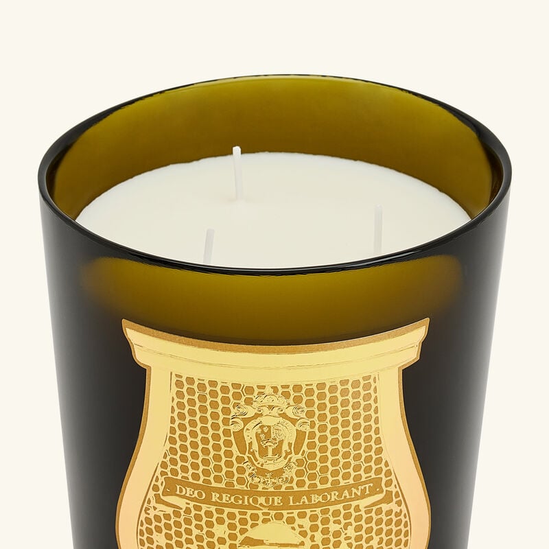 الشمعة المعطرة سيرنوس 800 جرام 800