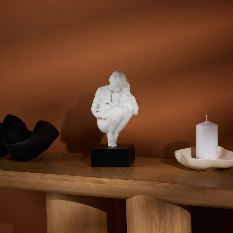 منحوتة لافز بوند ماذر متوسطة بيضاء لادرو منحوتة لافز بوند ماذر متوسطة بيضاء