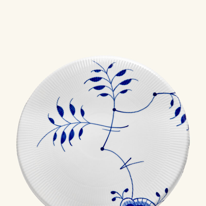 حامل الكعك بلو فلوتد ميغا باللون الأبيض رويال كوبنهاغن حامل الكعك بلو فلوتد ميغا باللون الأبيض