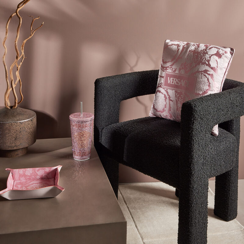 فيرساتشي وسادة باروكو