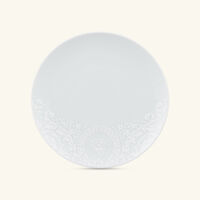 طبق خبز باروكو أبيض دائري 17 سم فيرساتشي طبق خبز باروكو أبيض دائري 17 سم