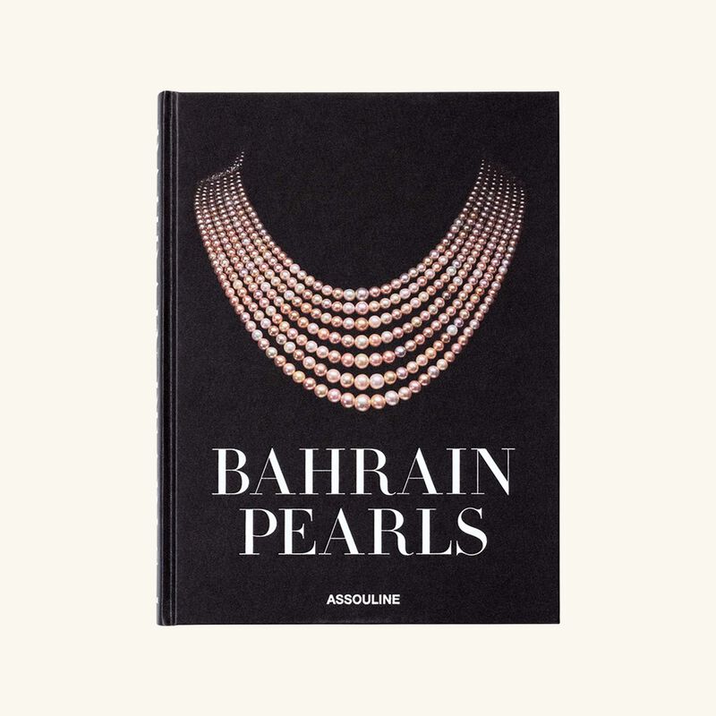 كتاب بحرين بيرلز تريجرز فروم ذا لاند أوف ذا تو سيز - 33 × 25 سم آسولين كتاب بحرين بيرلز تريجرز فروم ذا لاند أوف ذا تو سيز 33 25 سم