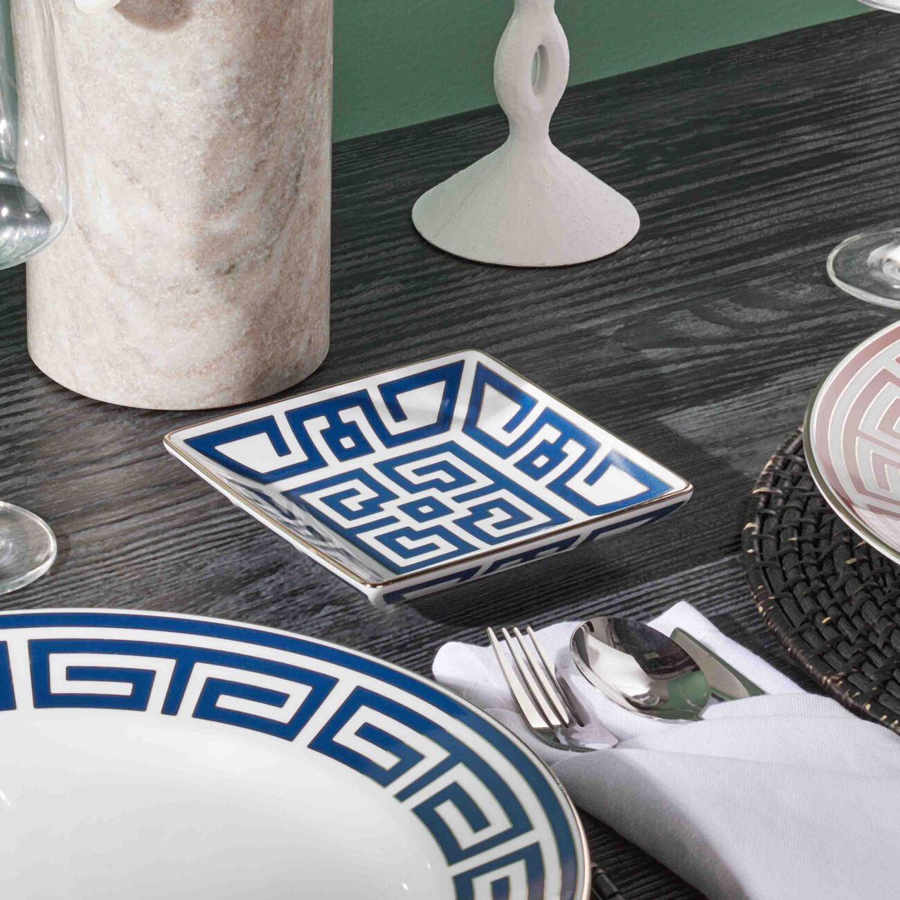 صينية لابيرينتو زافيرو صغيرة زرقاء جينوري 1735 صينية لابيرينتو زافيرو صغيرة زرقاء