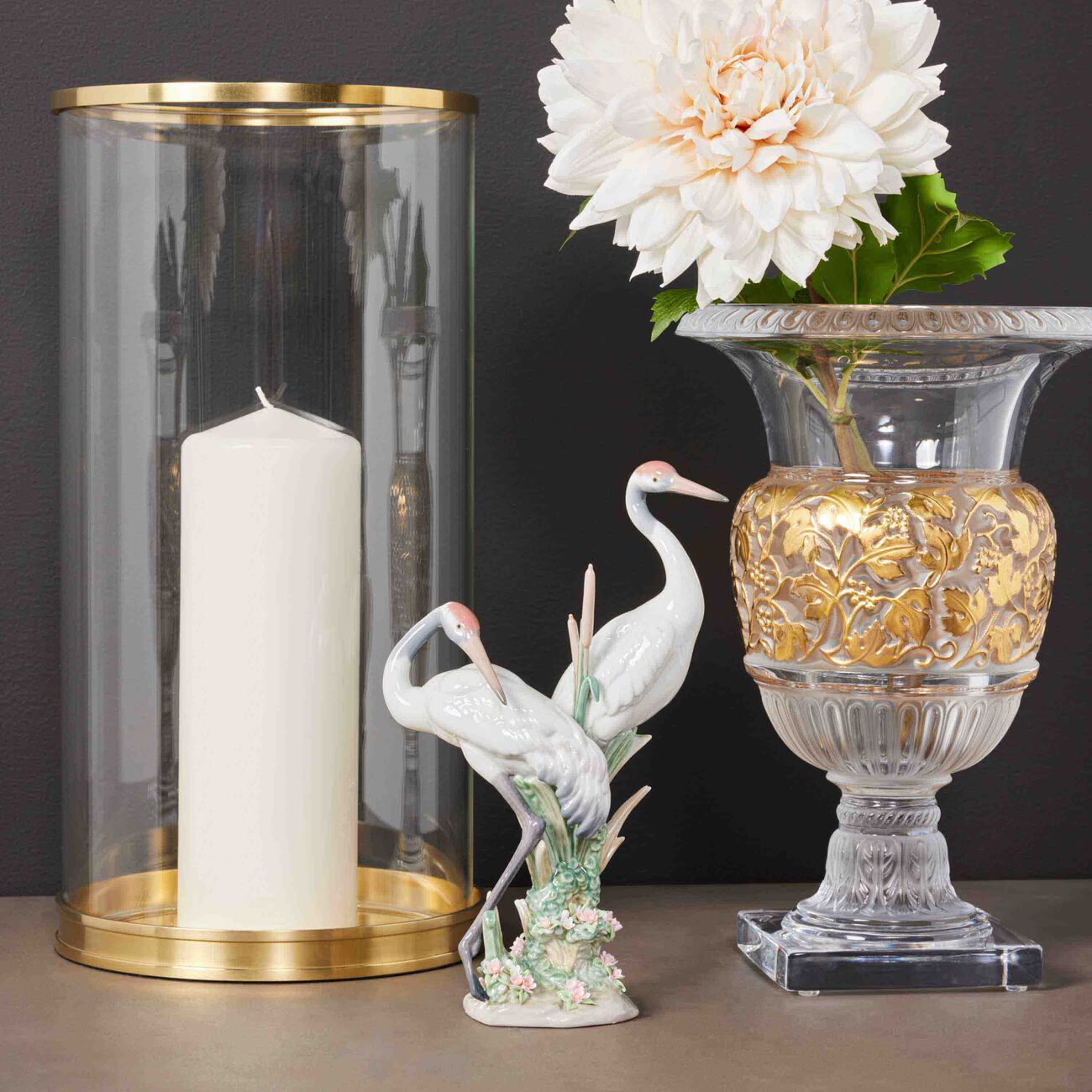 منحوتة كورتينج كرينز على شكل طيري كركي متوسطة بيضاء لادرو منحوتة كورتينج كرينز على شكل طيري كركي متوسطة بيضاء