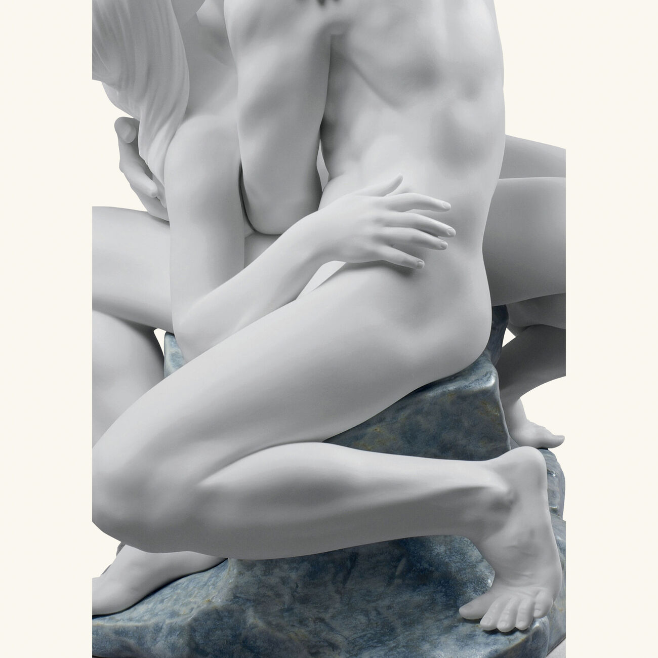 lladro passionate kiss sculpture large white