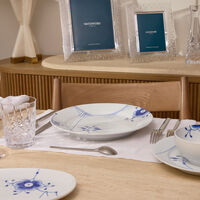 طقم أطباق العشاء بلو ميغا دائري أبيض 27 سم من طبقين رويال كوبنهاغن طقم أطباق العشاء بلو ميغا دائري أبيض 27 سم من طبقين