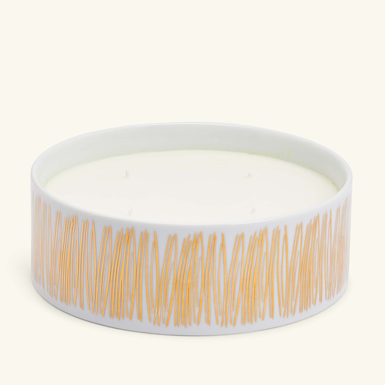 Tamrah by Razan Alazzouni Rose Oud Candle 1000g silsal tamrah by razan alazzouni rose oud candle 1000g