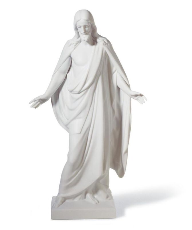 تمثال كريستوس, large