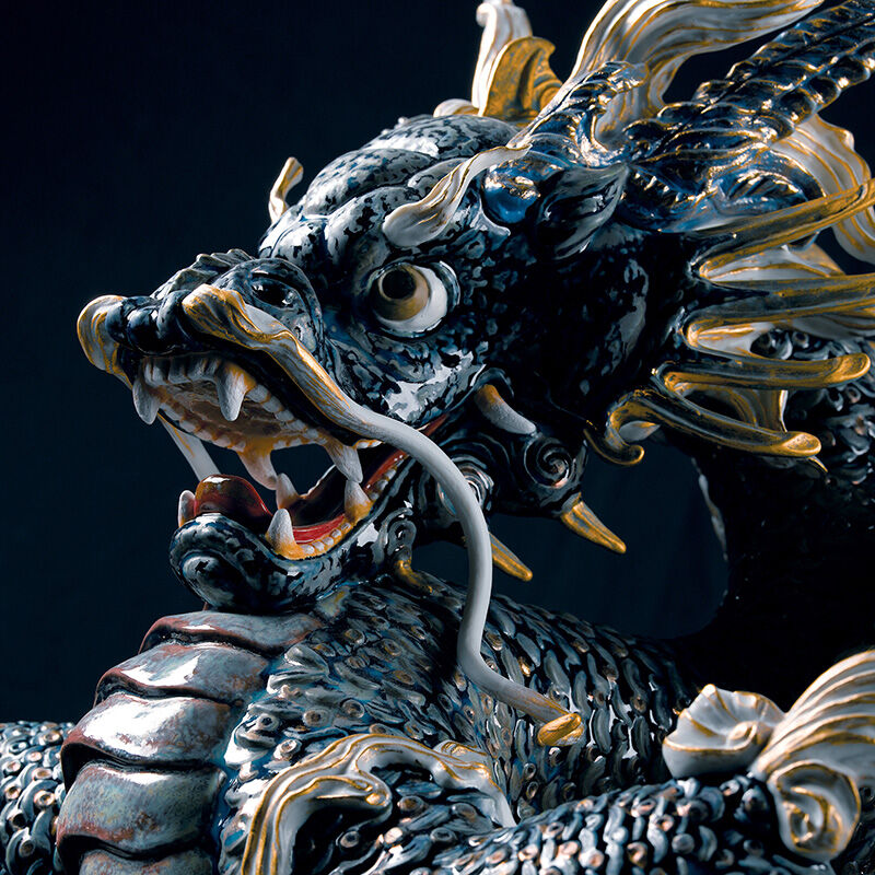 Great Dragon Sculpture, large