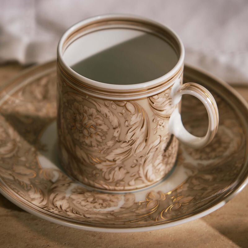 فنجان الإسبريسو باروكو مع صحنه بلون البيج large