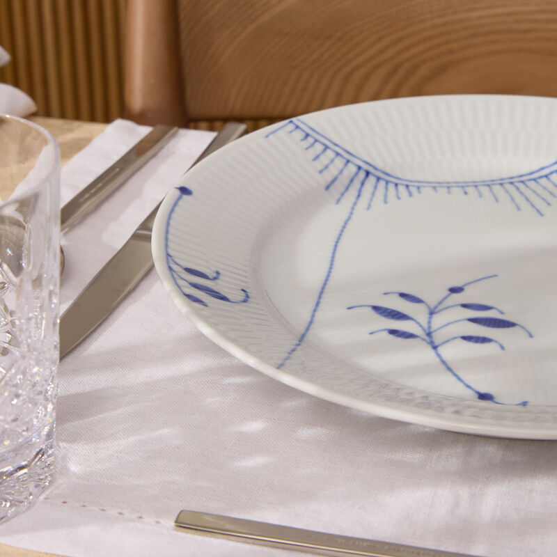 طقم أطباق العشاء بلو ميغا دائري أبيض 27 سم من طبقين رويال كوبنهاغن طقم أطباق العشاء بلو ميغا دائري أبيض 27 سم من طبقين