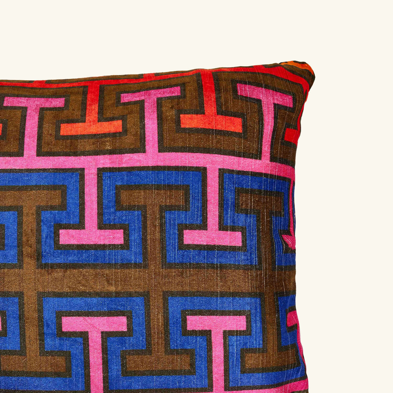 وسادة كيت أس مادريد كي جوناثان أدلر وسادة كيت أس مادريد كي