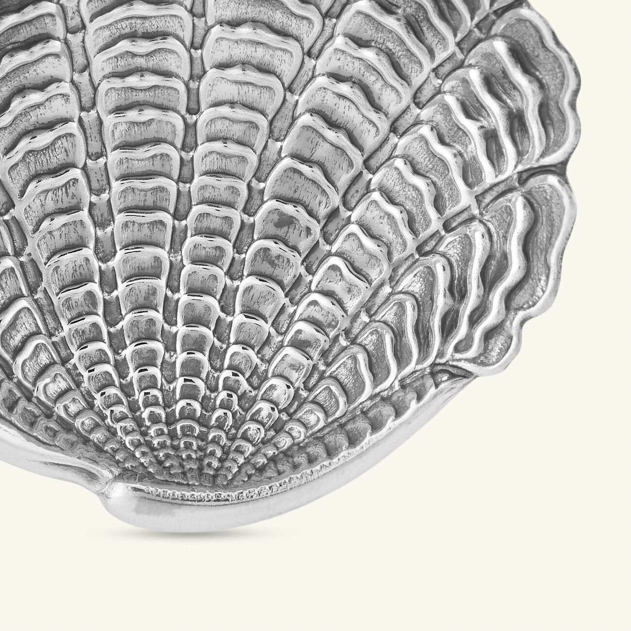 بوتشيلاتي وعاء على شكل صدفة المحار بحجم صغير