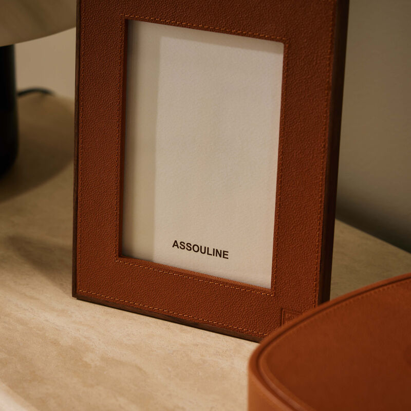 Heritage Frame Red 24x19 cm assouline heritage frame red 24x19 cm