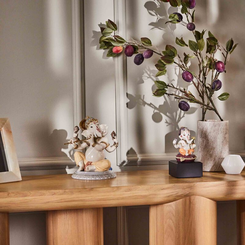 lladro bal ganesha sculpture small red