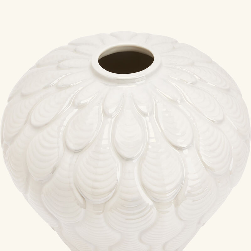 Coquille Vase White villari coquille vase white