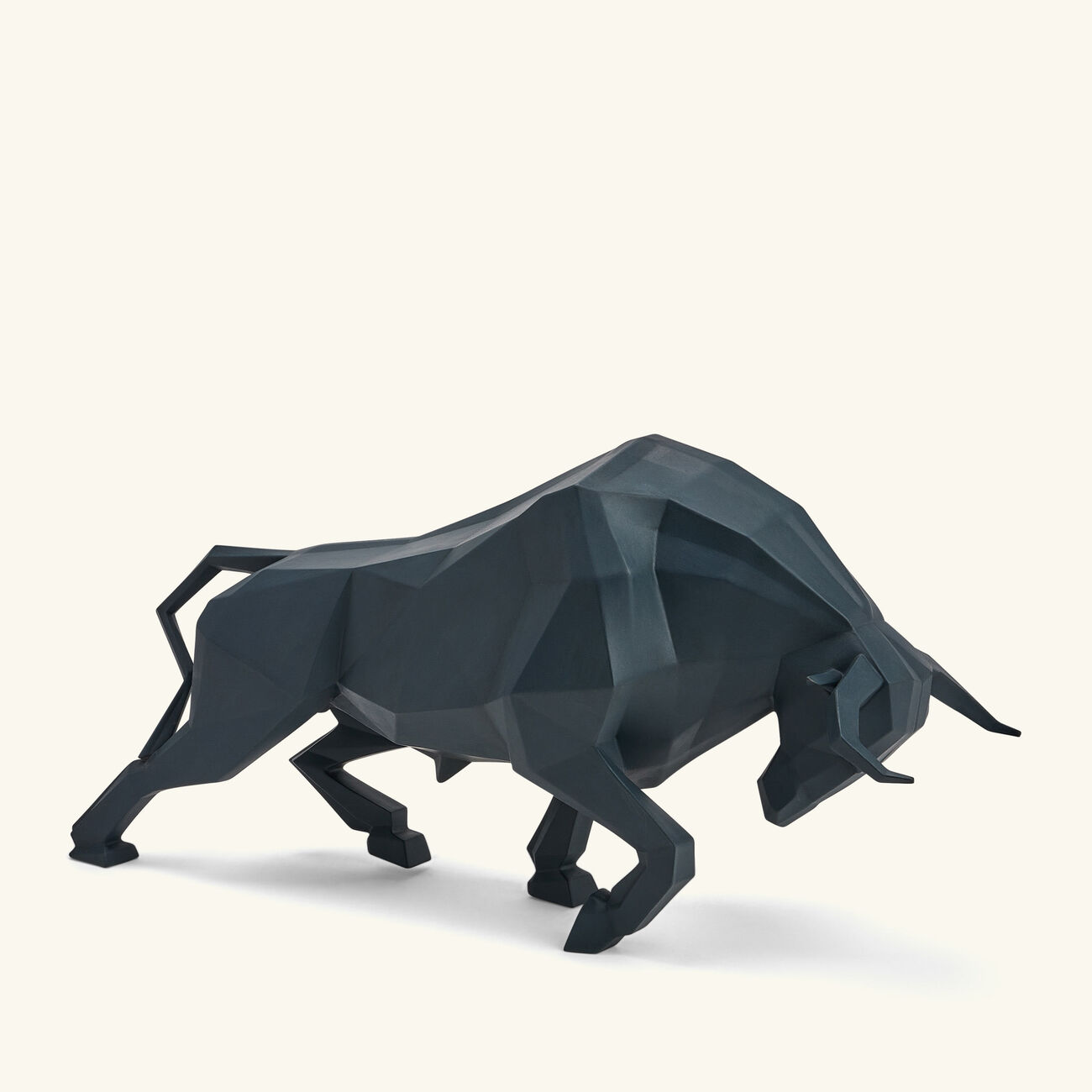 lladro bull sculpture small black