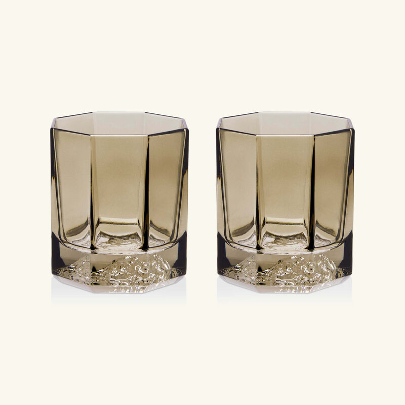 فيرساتشي طقم ميدوزا لوميير هيز مؤلف من كأسين للشرب باللون الأسود