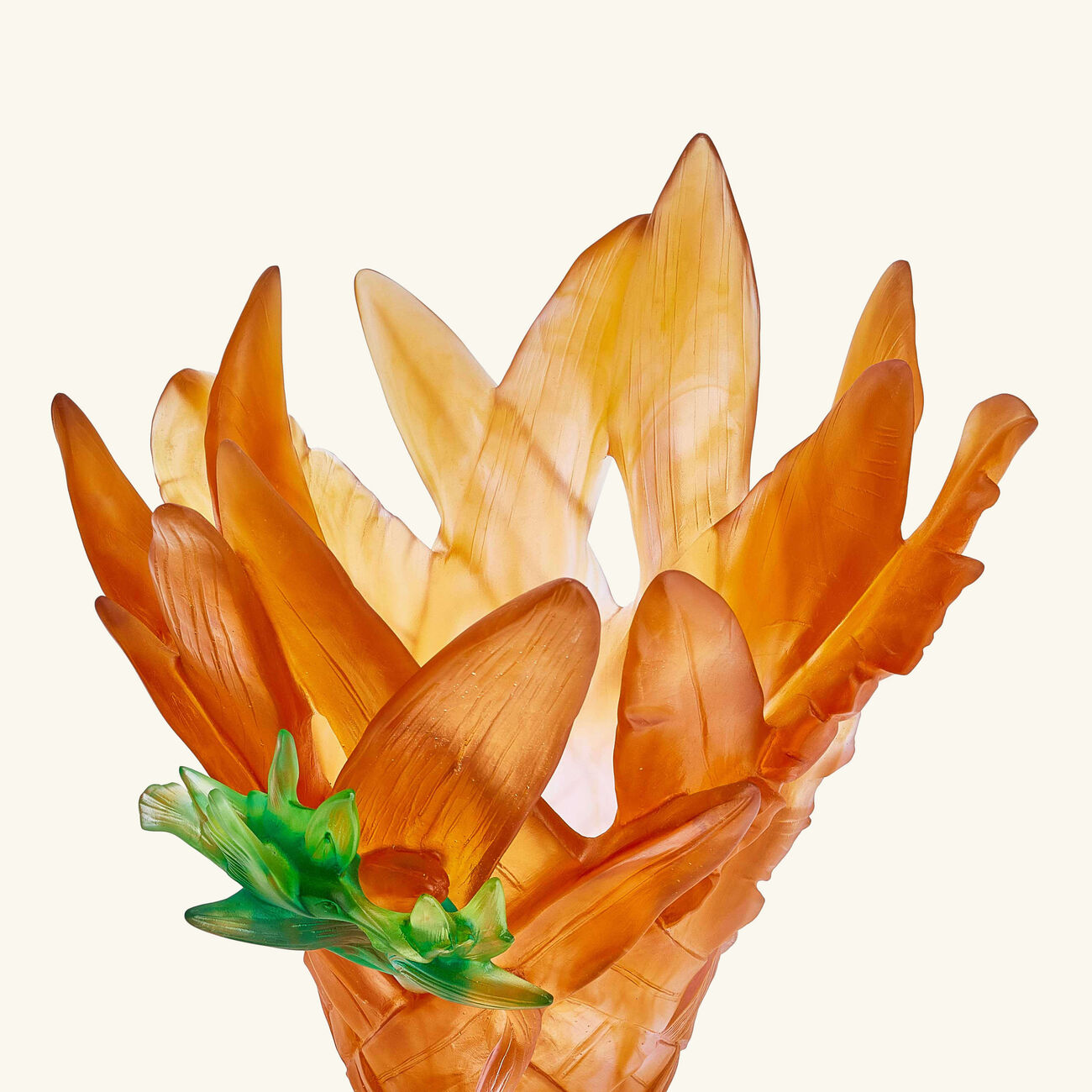 مزهرية تريساج بارادي متوسطة برتقالية دوم مزهرية تريساج بارادي متوسطة برتقالية