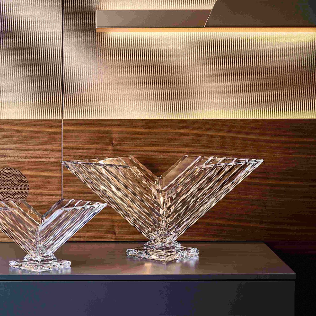 mario cioni c crystal v shape centerpiece large clear