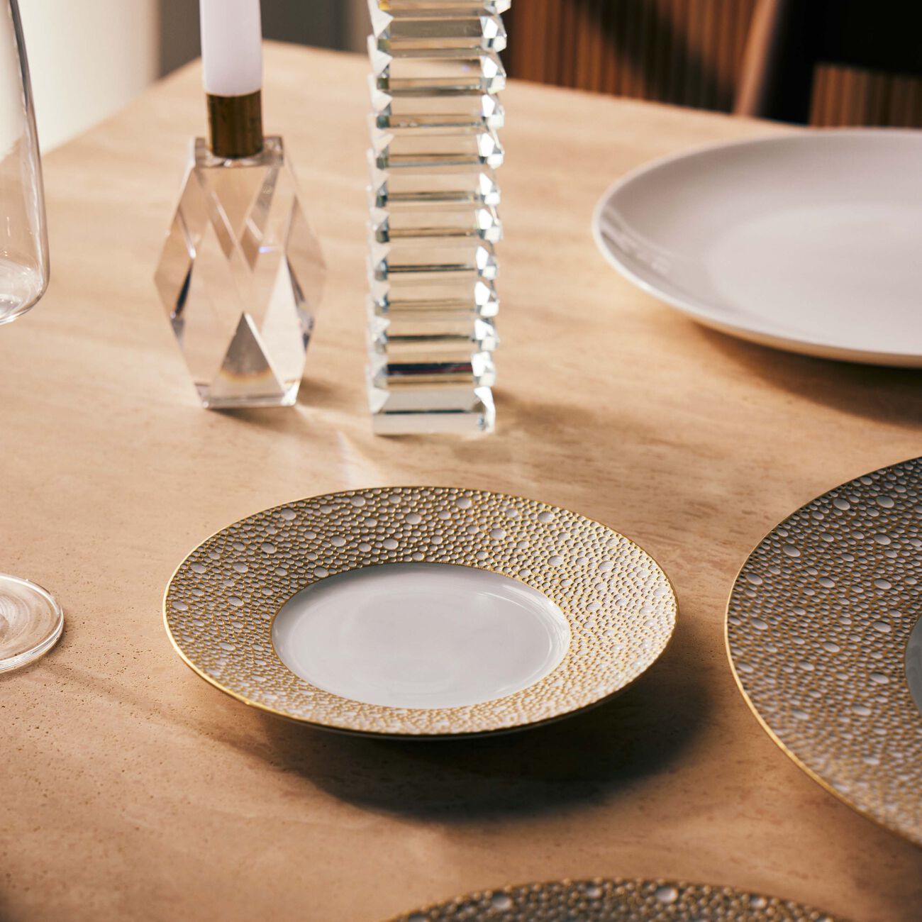 Mordore Salad Plate Round Gold 21cm bernardaud mordore salad plate round gold 21cm