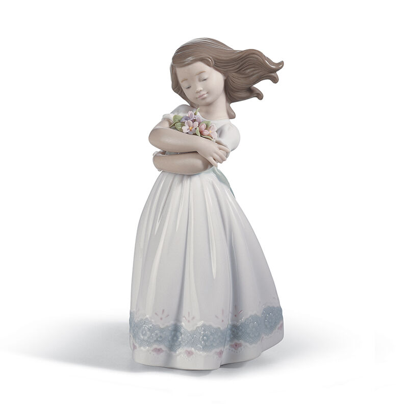 منحوتة على شكل فتاة صغيرة تحمل باقة أزهار, large