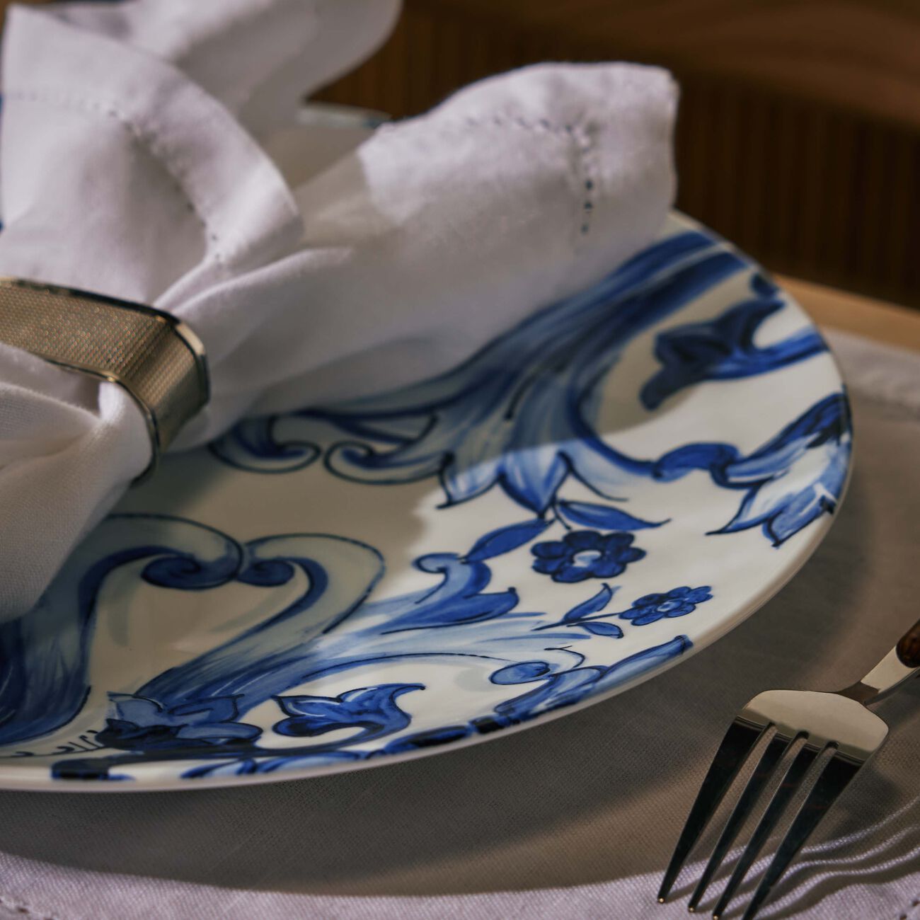 dolce gabbana casa blu mediterraneo fiore piccolo charger plate blue round 31cm